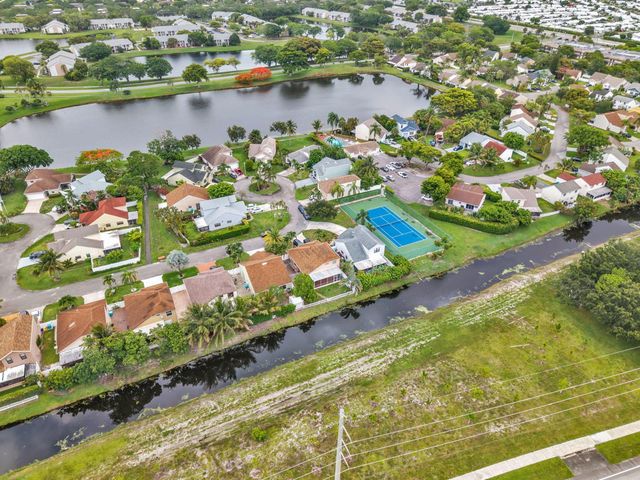 143 W Tara Lakes Dr Drive W, Boynton Beach, FL 33436
