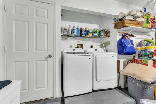 143 W Tara Lakes Dr Drive W, Boynton Beach, FL 33436