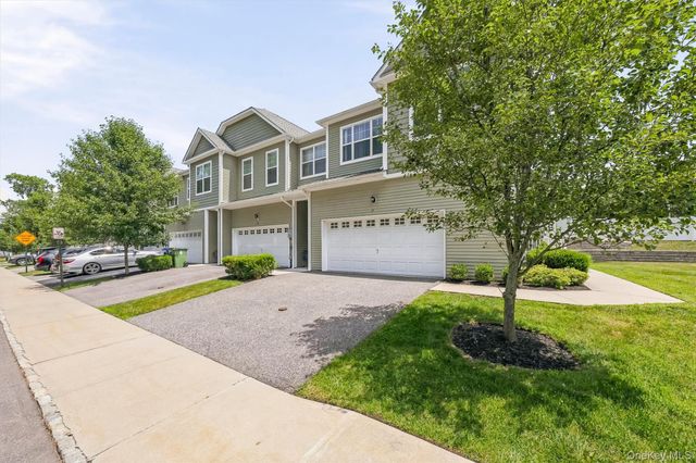 31 Magnolia Park Road, Middletown, NY 10940
