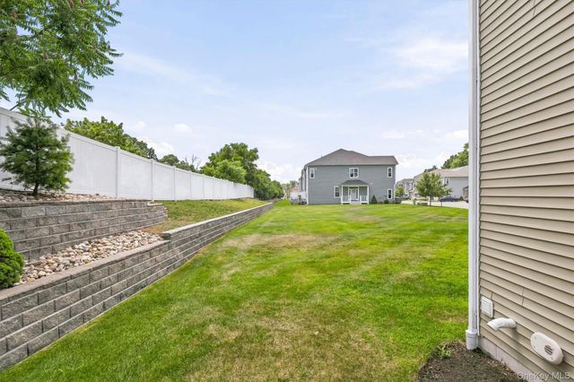 31 Magnolia Park Road, Middletown, NY 10940
