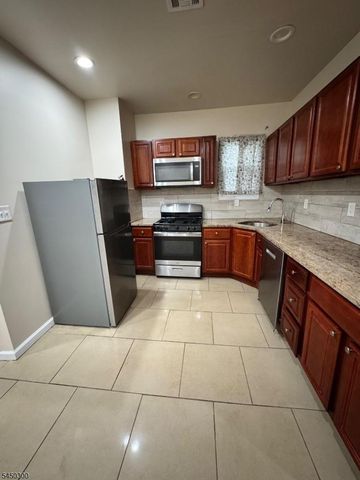 467 Hawthorne Ave, Newark City, NJ 07112