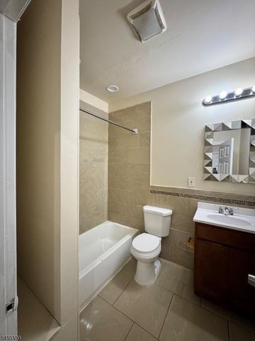 467 Hawthorne Ave, Newark City, NJ 07112