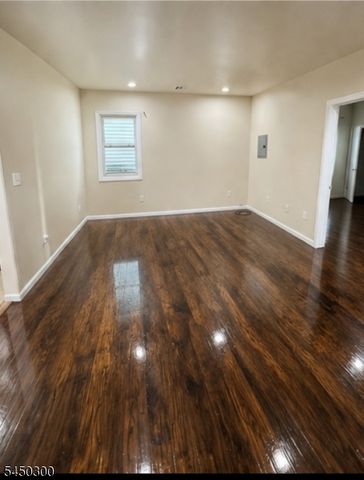 467 Hawthorne Ave, Newark City, NJ 07112