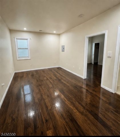 467 Hawthorne Ave, Newark City, NJ 07112