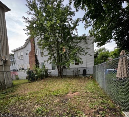 467 Hawthorne Ave, Newark City, NJ 07112