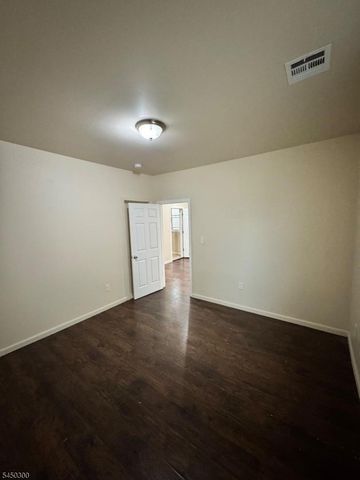 467 Hawthorne Ave, Newark City, NJ 07112