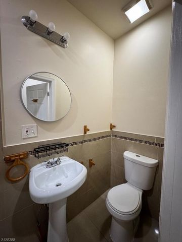 467 Hawthorne Ave, Newark City, NJ 07112