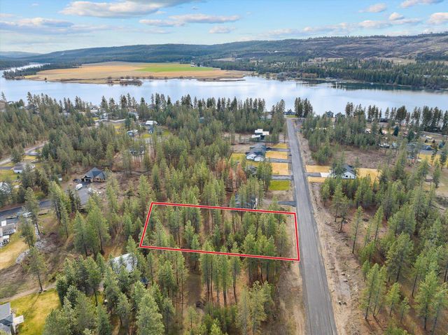 6555 Kate Dr Dr, Nine Mile Falls, WA 99026