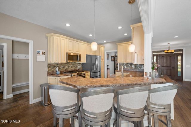 30348 Lemoyne Road, Walbridge, OH 43465