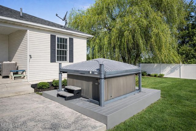 30348 Lemoyne Road, Walbridge, OH 43465