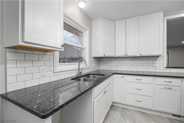 625 Shaker Drive, Medina, OH 44256