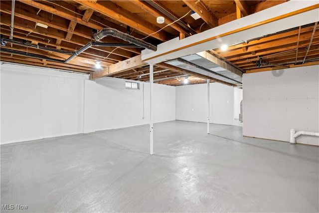 625 Shaker Drive, Medina, OH 44256