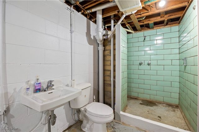 625 Shaker Drive, Medina, OH 44256