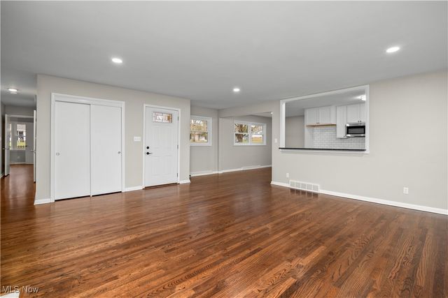 625 Shaker Drive, Medina, OH 44256