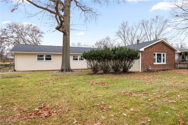 625 Shaker Drive, Medina, OH 44256