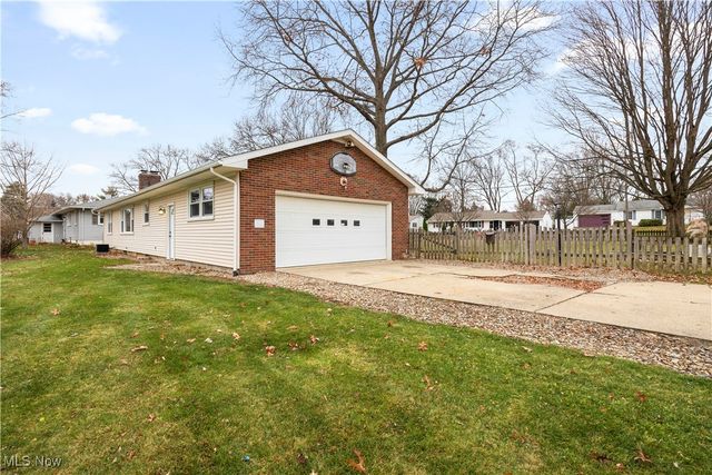 625 Shaker Drive, Medina, OH 44256