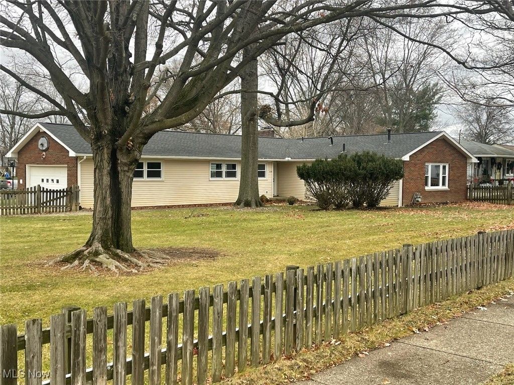 625 Shaker Drive, Medina, OH 44256