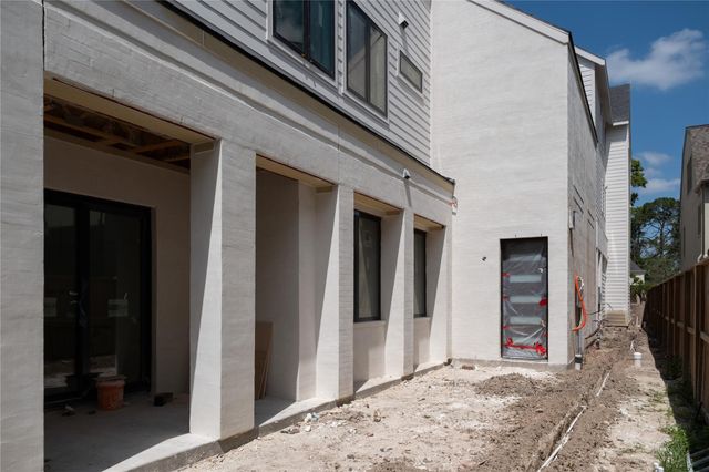 5409 Chevy Chase B, Houston, TX 77056