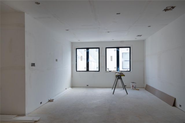 5409 Chevy Chase B, Houston, TX 77056