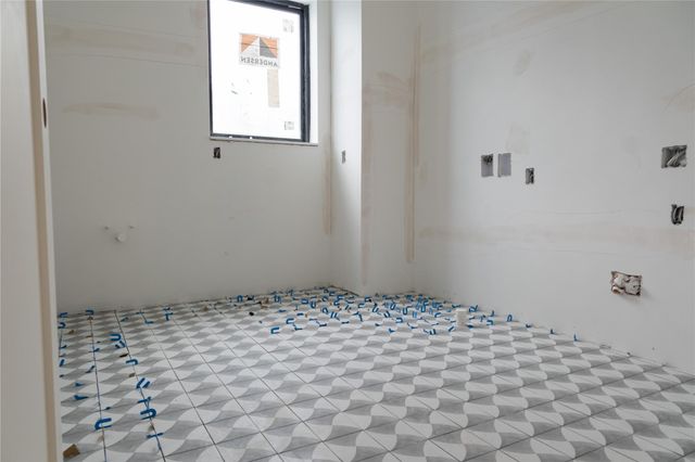 5409 Chevy Chase B, Houston, TX 77056