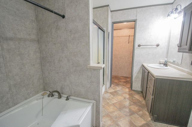 2801 County Road 444, Angleton, TX 77515