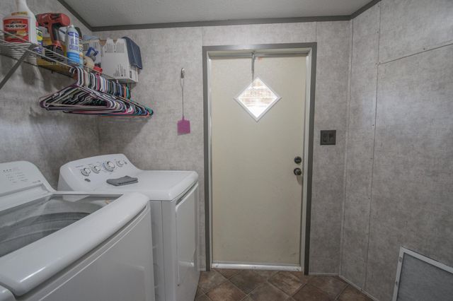 2801 County Road 444, Angleton, TX 77515