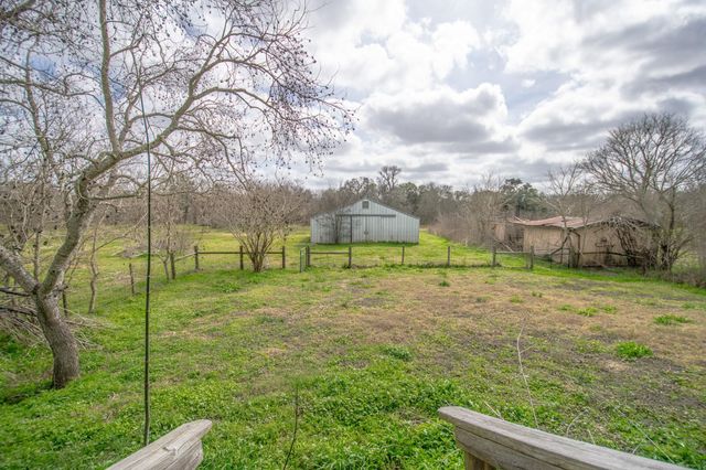 2801 County Road 444, Angleton, TX 77515