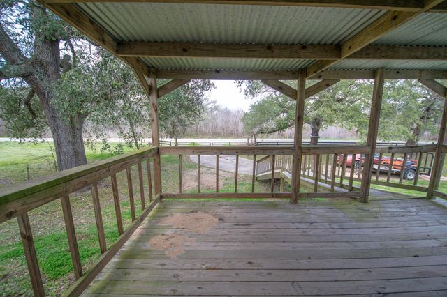 2801 County Road 444, Angleton, TX 77515