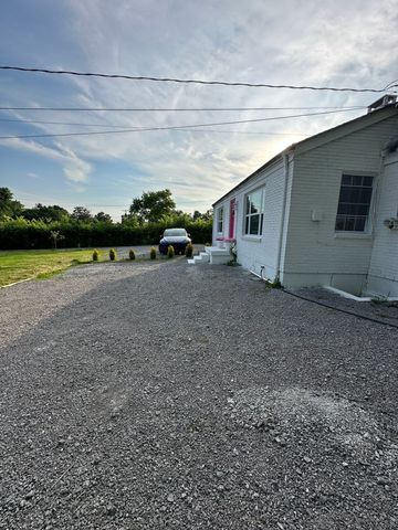 1022 Westchester Dr, Madison, TN 37115