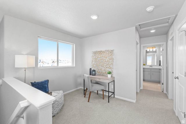 351 E HALLS CREEK RD, Saratoga Springs, UT 84045