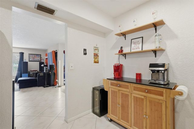 3281 Cocoplum Cir 3328, Coconut Creek, FL 33063