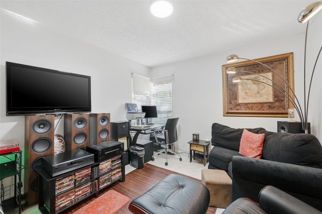 3281 Cocoplum Cir 3328, Coconut Creek, FL 33063