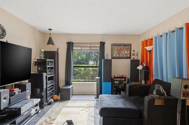 3281 Cocoplum Cir 3328, Coconut Creek, FL 33063