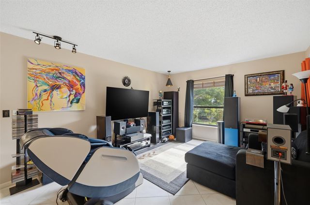 3281 Cocoplum Cir 3328, Coconut Creek, FL 33063