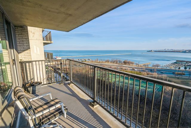 400 E Randolph Street 1515, Chicago, IL 60601