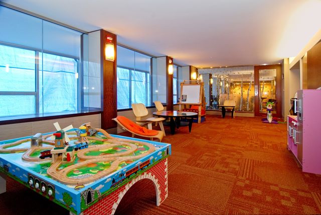 400 E Randolph Street 1515, Chicago, IL 60601