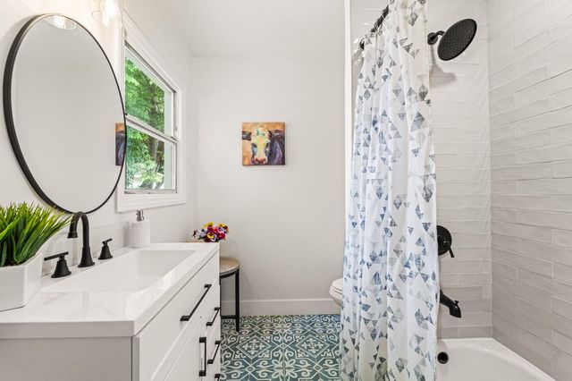 601 Dudley Way, Sacramento, CA 95818