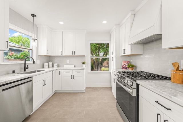 601 Dudley Way, Sacramento, CA 95818