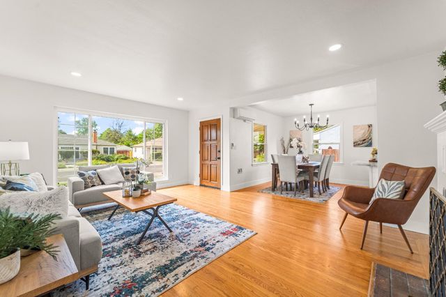 601 Dudley Way, Sacramento, CA 95818