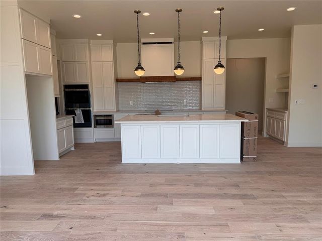 12704 Cobblestone Curve Road, Oklahoma City, OK 73142