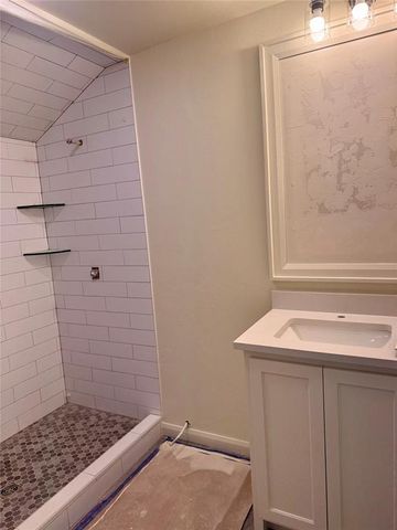 12704 Cobblestone Curve Road, Oklahoma City, OK 73142