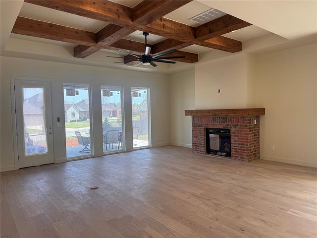 12704 Cobblestone Curve Road, Oklahoma City, OK 73142