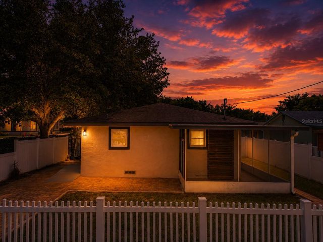 1855 PROCTOR AVENUE, Orlando, FL 32817