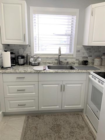 200 Sheffield I, West Palm Beach, FL 33417