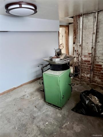 2240 Taylor Street, Detroit, MI 48206