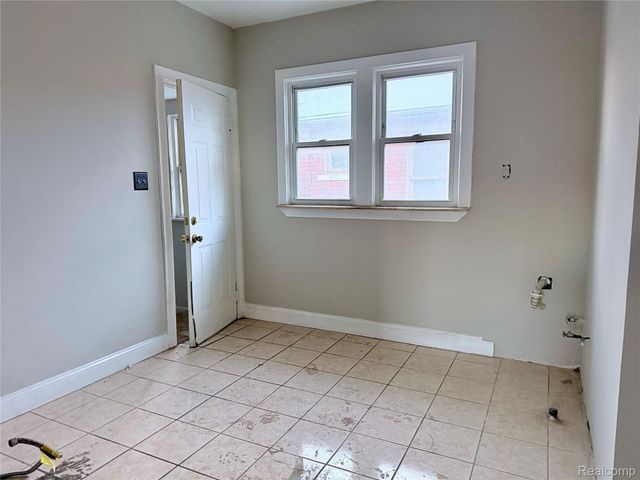 2240 Taylor Street, Detroit, MI 48206