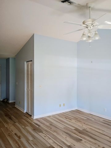 3451 Jog Park Drive, Greenacres, FL 33467