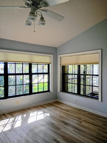 3451 Jog Park Drive, Greenacres, FL 33467