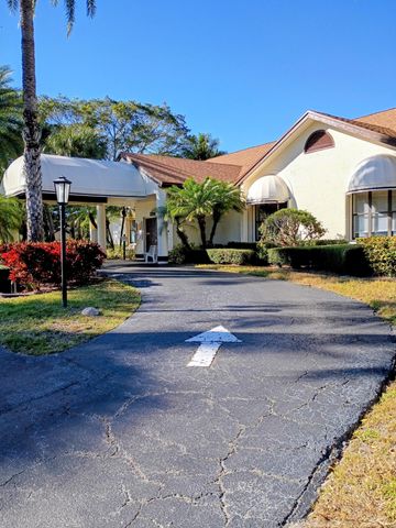 3451 Jog Park Drive, Greenacres, FL 33467