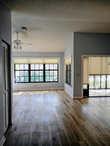 3451 Jog Park Drive, Greenacres, FL 33467